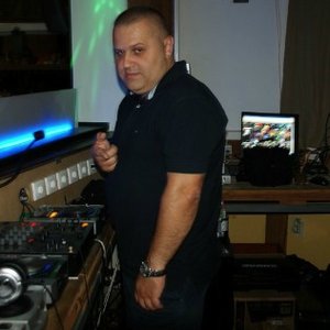 “DJ Max”的封面