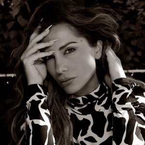 Despina Vandi のアバター