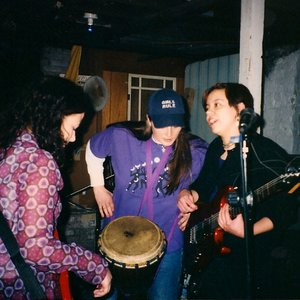 Faye, Leslie, and Shelley 的头像