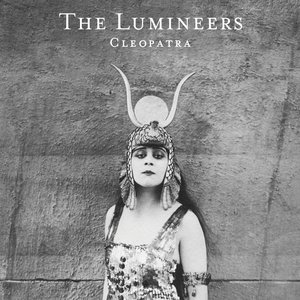 “Cleopatra (Deluxe)”的封面