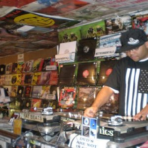 Avatar for DJ E Holla
