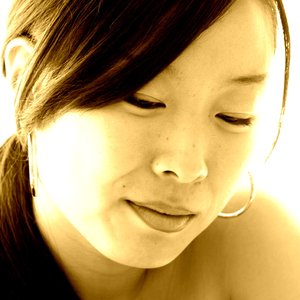 Ishle Yi Park 的头像