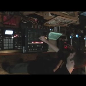 Ed Solo & JFB 的头像