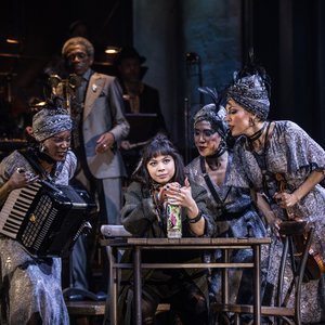 Eva Noblezada, Jewelle Blackman, Yvette Gonzalez-Nacer, Kay Trinidad のアバター