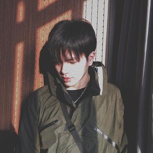 政学Zx 的头像