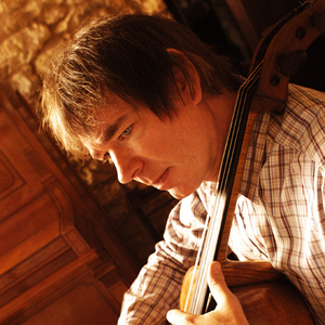 Julian Lloyd Webber photo provided by Last.fm