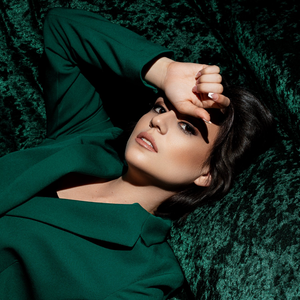 Dominique Davalos photo provided by Last.fm