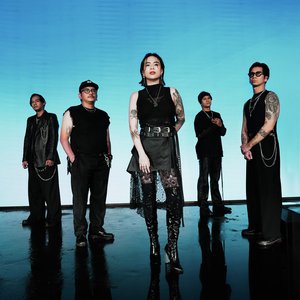 Stereo Wall のアバター