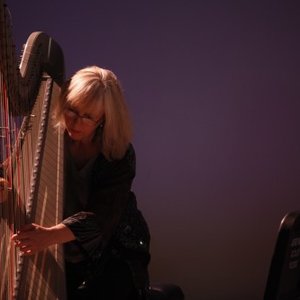 Anne LeBaron 的头像