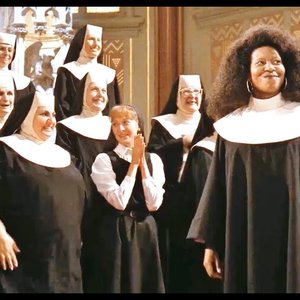 Whoopi & The Cast のアバター
