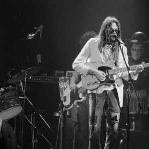 Neil Young with The Santa Monica Flyers 的头像