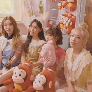 Yeo Jin, Kim Lip, Choerry, Go Won, Cocomong 的头像