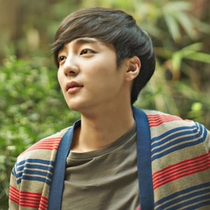 Avatar de Roy Kim (로이킴)