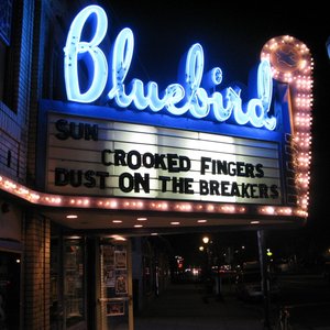 Dust on the Breakers 的头像