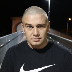 Complete için avatar