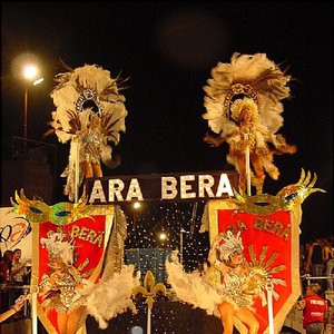 “Ara Bera”的封面