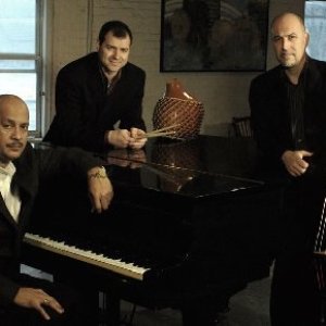 Hilario Duran Trio 的头像