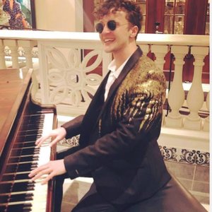 Harry Nicholson 的头像