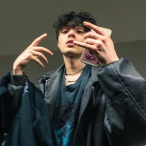 Swaglord3000x 的头像