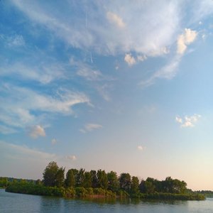 River Vibes