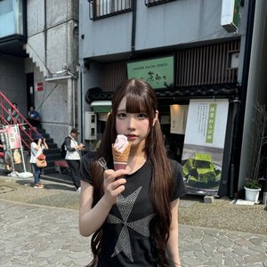 LOVELY BOMB 的头像