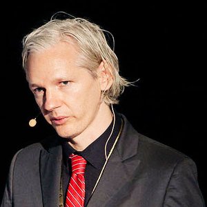 “Julian Assange”的封面