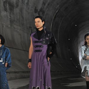 ウール (板垣李光人), オーラ (紺野彩夏), スウォルツ (兼崎健太郎) 的头像
