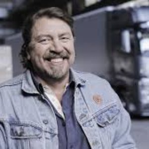 Armin Rohde 的头像