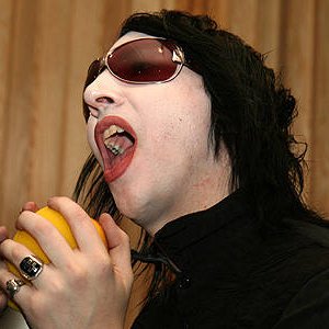 2007-05-23: Radio 1, London, UK