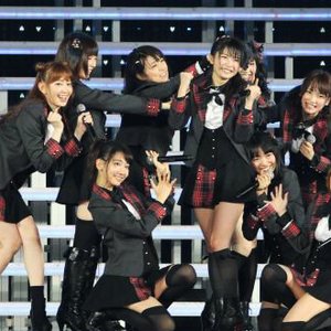 Yui Yokoyama with friends 的头像
