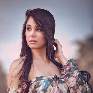 Allana Macedo 的头像