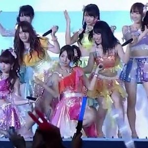 高城亜樹、仁藤萌乃、横山由依、河西智美、北原里英、佐藤亜美菜、増田有華 のアバター