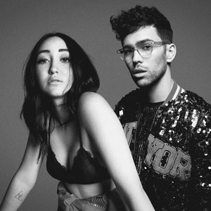 Noah Cyrus & MAX 的头像