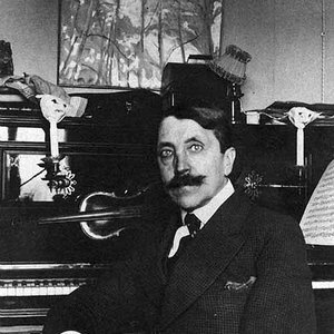 Mikhail Matiushin 的头像