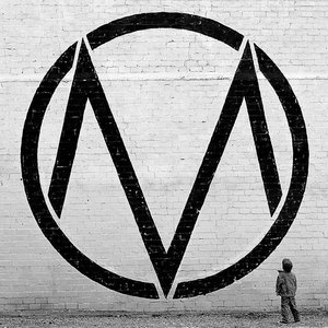 Black & White (Deluxe Version)