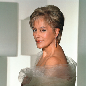 Kiri Te Kanawa photo provided by Last.fm