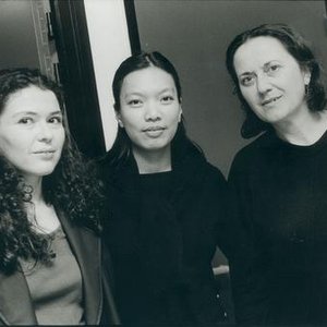 Sylvie Courvoisier, Joëlle Léandre, Susie Ibarra 的头像
