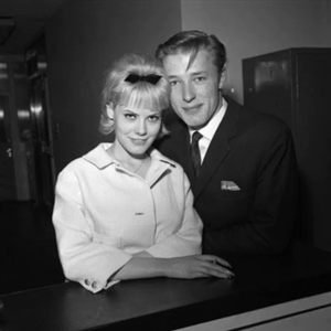 Mike Sarne & Wendy Richard photo provided by Last.fm