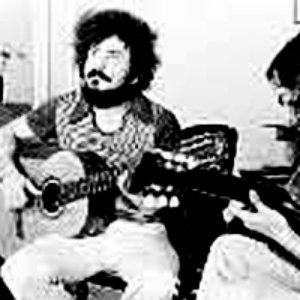 Tom Zé e Tiago Araripe 的头像