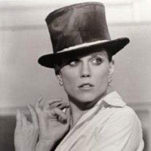 Ann Reinking のアバター