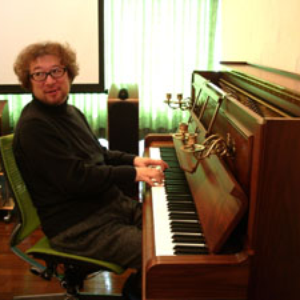 佐橋俊彦 photo provided by Last.fm