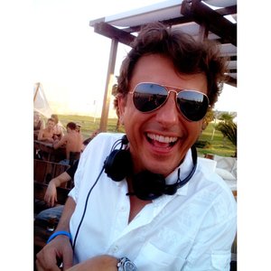 Luis Del Villar 的头像