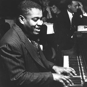 Art Tatum and His Swingsters 的头像
