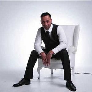 Surinder Sangha 的头像