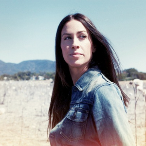 Alanis Morissette photo provided by Last.fm