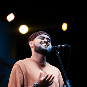 Sujan Chapagain 的头像