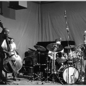 Peter Brötzmann, Gregg Bendian, William Parker 的头像