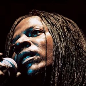 Alpha Blondy 的头像