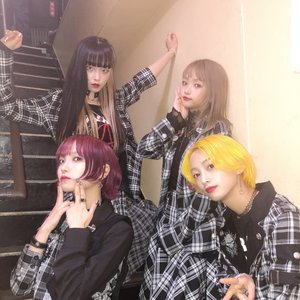 “POPiNG EMO”的封面