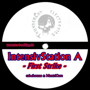 Imagen de '- First Strike -'